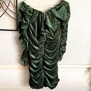 Fashionnova Dress . dress worn only once.  It is in perfect condition.